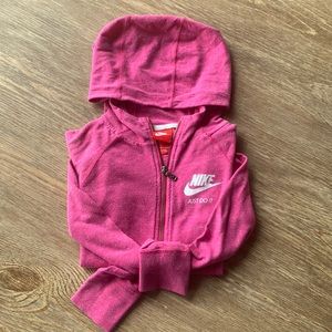 Nike Lightweight Girls Zip-Up Hoodie with Pockets